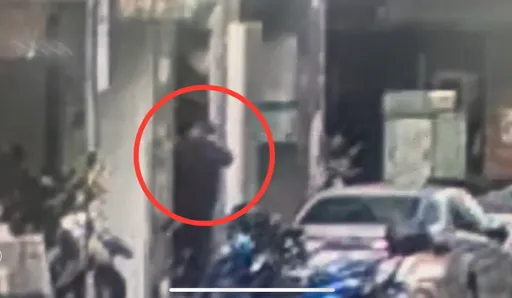 鍾小平服務處遭潑糞又塗鴉「監督柯文哲」 田山盛國承諾這件事!當庭道歉和解場