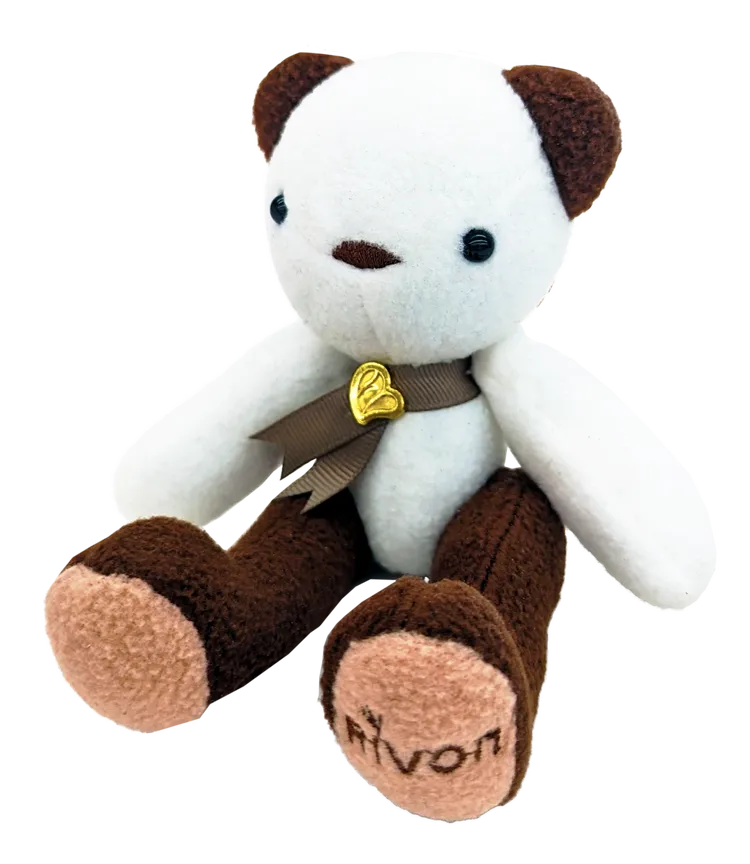 歡慶Rivon 禮坊40週年，為回饋一路支持並喜愛禮坊的粉絲，即日起至8/31Rivon Salut禮坊伴手禮系列全面95折，第2件起89折，單筆滿2000元再送洛可可熊。業者提供