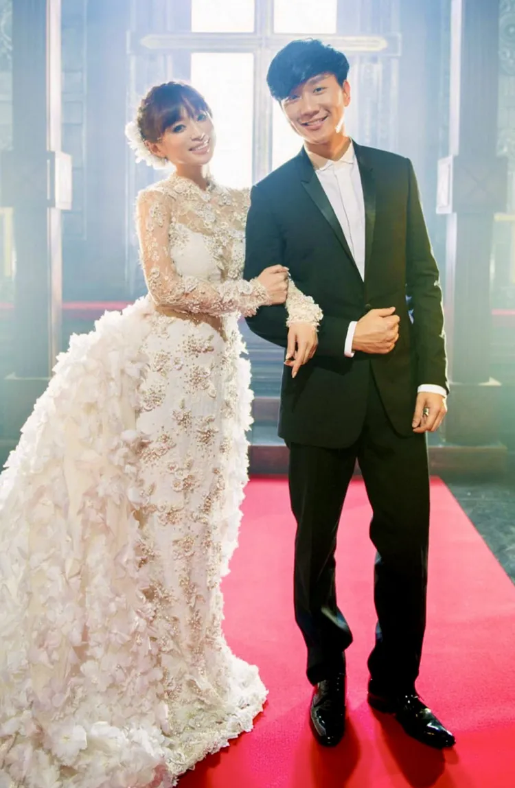 濱崎步（左）2015年前擔任林俊傑小巨蛋演唱會嘉賓。翻攝愛貝克思