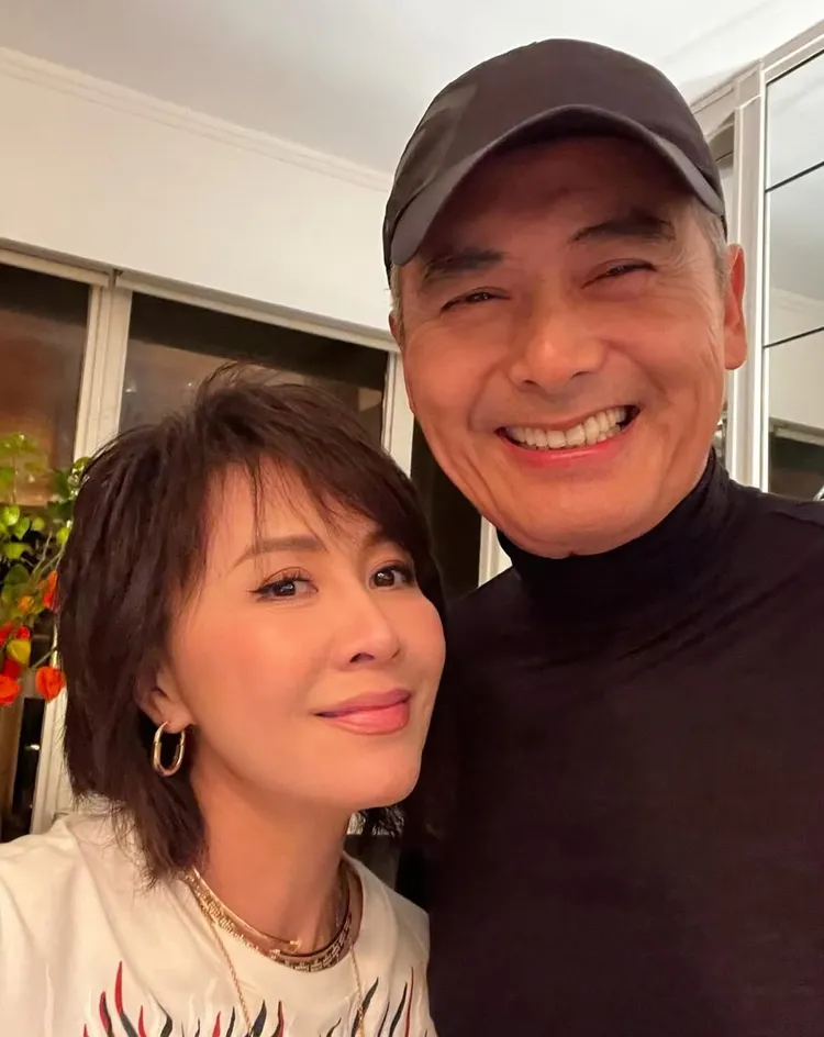 劉嘉玲和周潤發是跑友。翻攝IG @carinalau1208