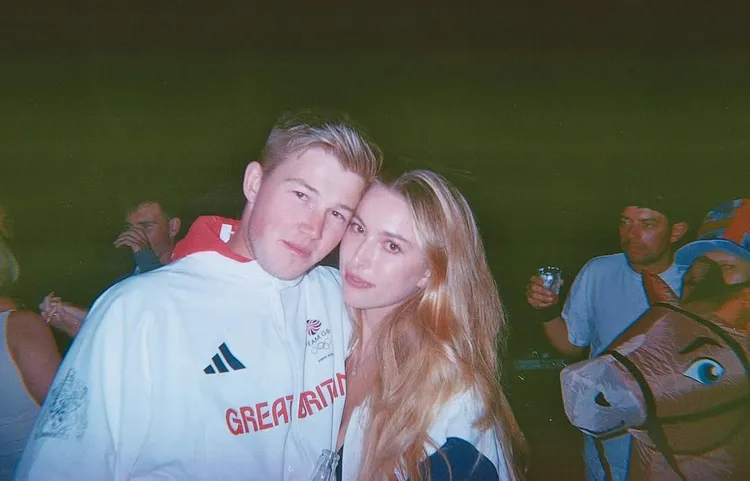 Eve Jobs（右）與馬術運動員老公Harry Charles。翻攝evejobs IG