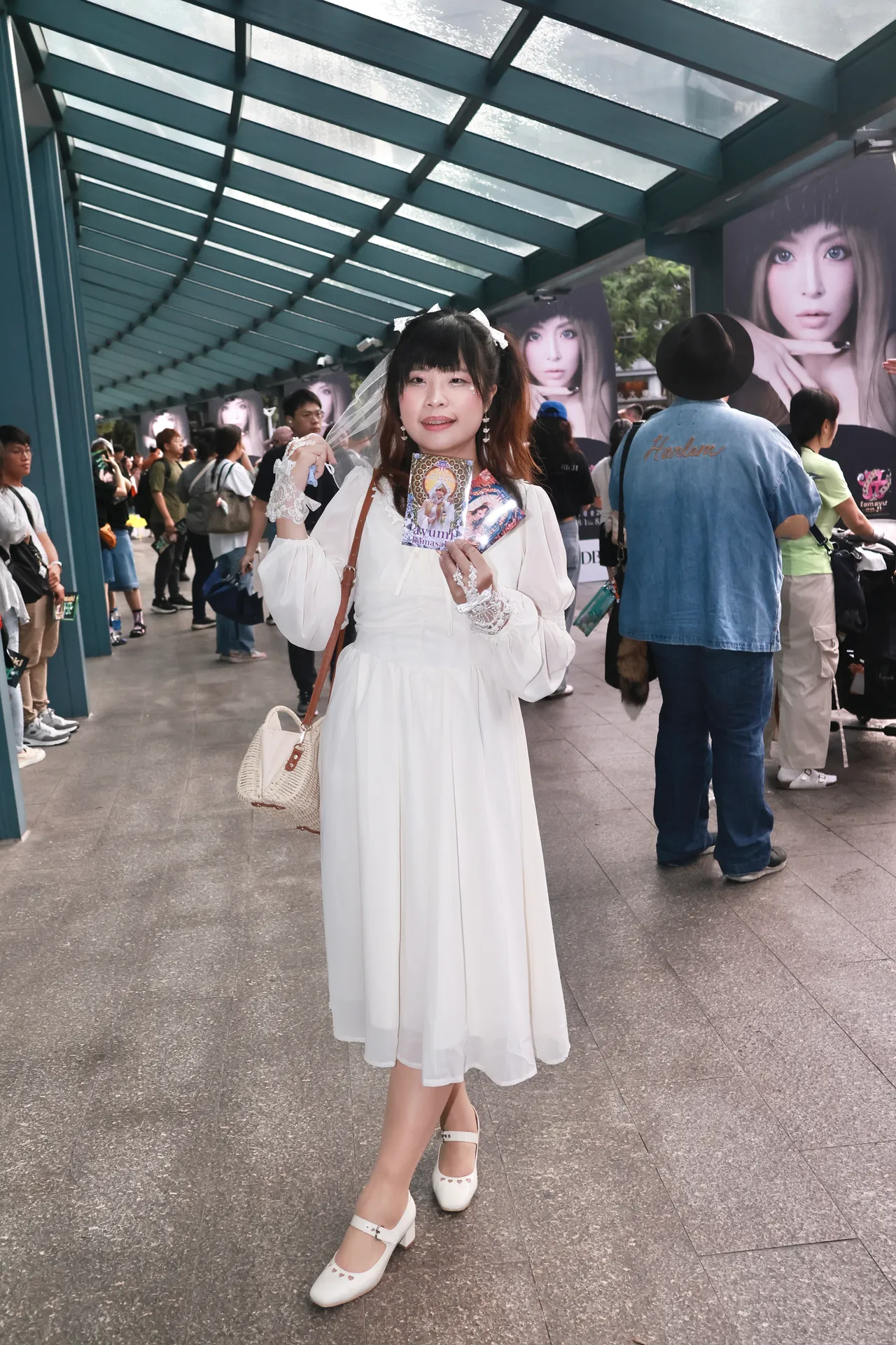 Mika带白纱想跟滨崎步结婚。彭欣伟摄