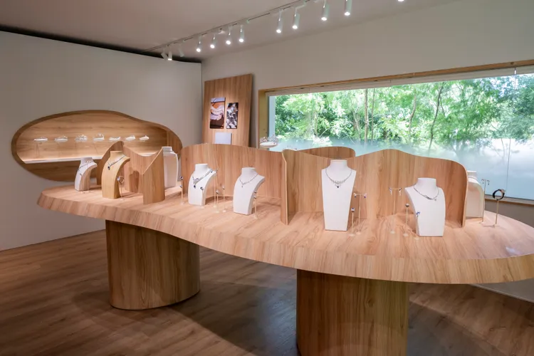 CHAUMET高級珠寶展。品牌提供