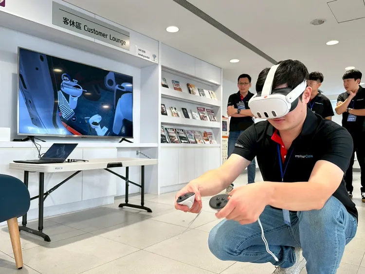 南陽實業今年首次引進 Meta Quest 虛擬實境設備，結合韓國原廠專為維修技術所開發的專業訓練軟體，打造沉浸式教學環境。業者提供