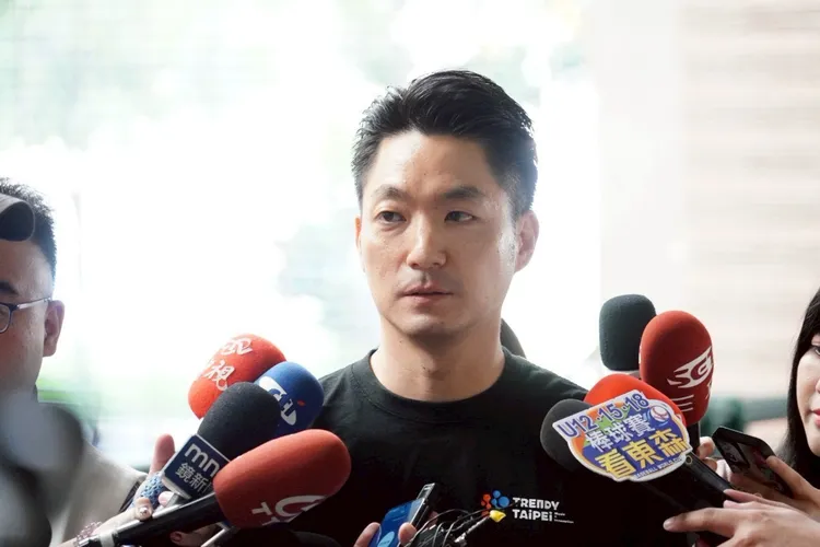 蔣萬安不滿中央取消電價補助，認為將衝擊北市學校。北市府提供