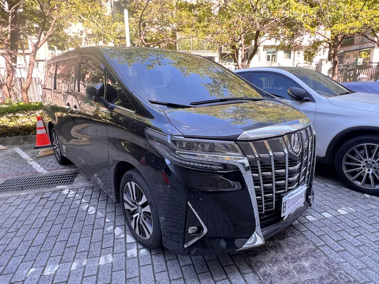 警方查獲俗稱運兵車的阿法。警方提供