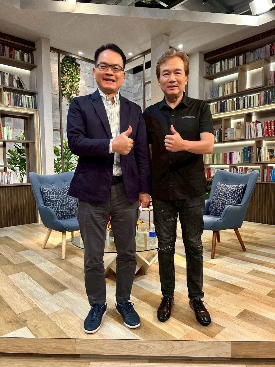 孙鹏对郑弘仪谈为人父母心境。三立提供