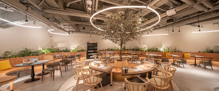 在台北小巨蛋第一排的GUMGUM EGG，延續小巨蛋的蛋形設計為概念。業者提供