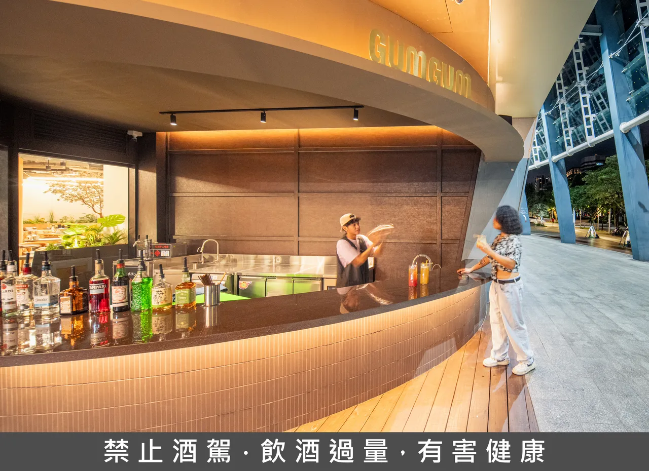 GUMGUM EGG打造小巨蛋首家户外精酿啤酒吧台