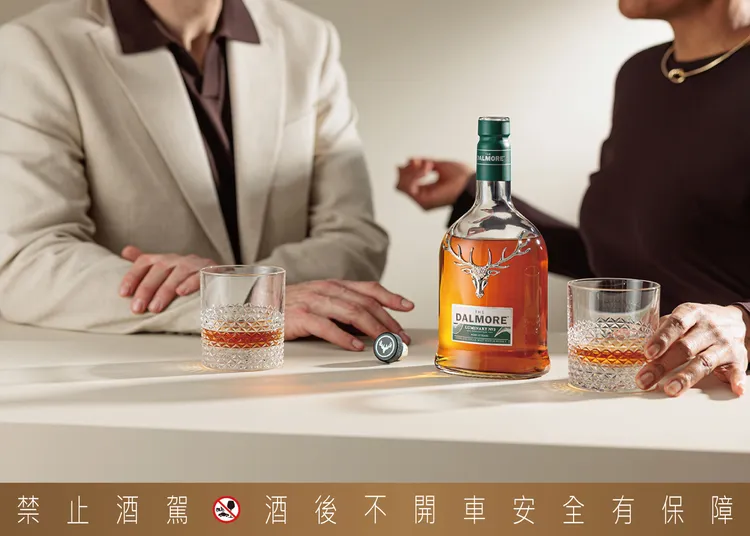 The Luminary No.3 是為珍貴時刻與摯友共享而生的威士忌，在絕佳音樂與氛圍中，啟發對世界的深層對話。