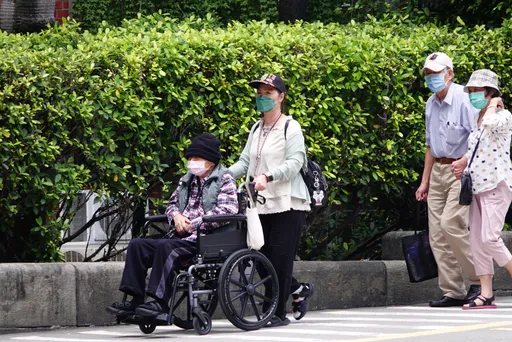 80岁免评巴氏量表成「有钱家庭天堂」? 网忧「重症家庭」被边缘化