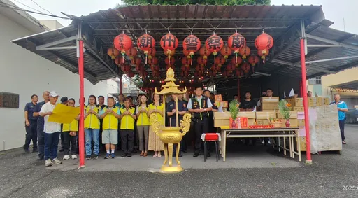 全國唯一!潮州警察廟舉行普渡團拜 分局長率隊祈求治安平穩交通平順