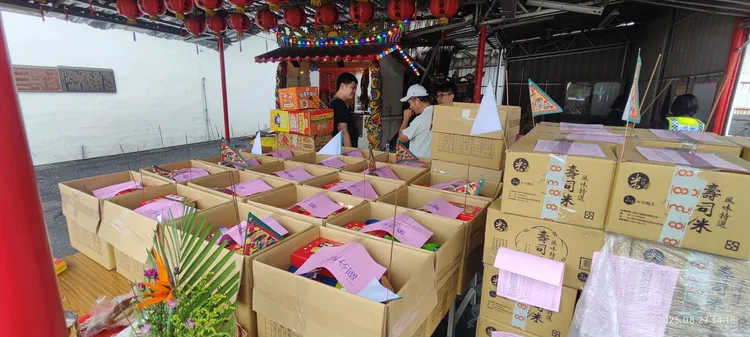 潮洲警察廟27日普渡。翻攝畫面