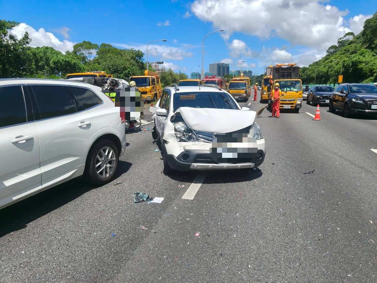 事故波及5车。警方提供
