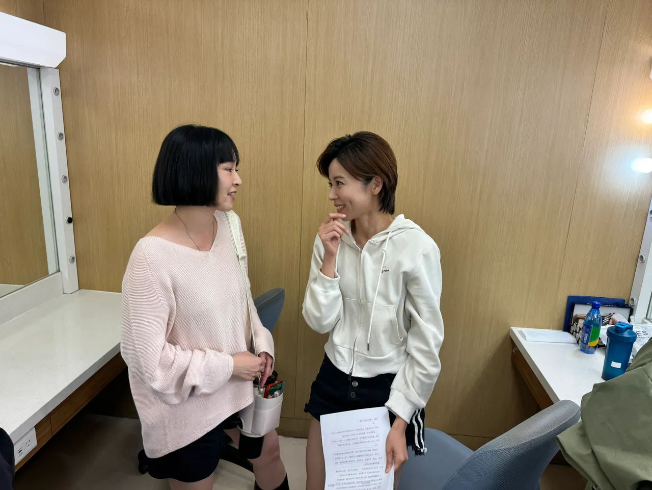 蔡灿得和王瞳相见欢。民视提供