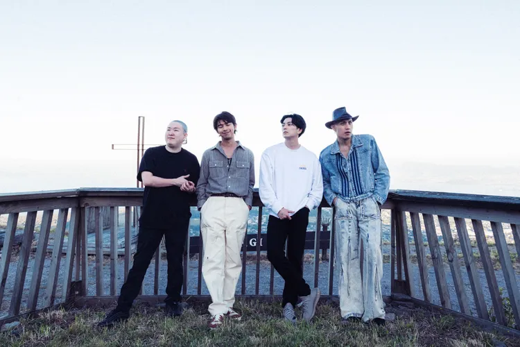 （右起）黃宣、新田真劍佑、陳柏霖、草野大成。出去一下提供