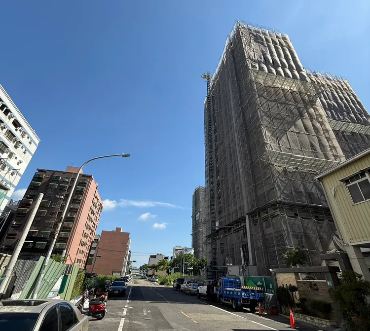 區段屬於大灣永大生活圈，目前房價落在3字頭中末段。葉家銘攝