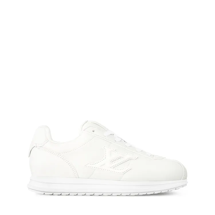 LV BUTTERSOFT 白色運動鞋，4萬300元。品牌提供