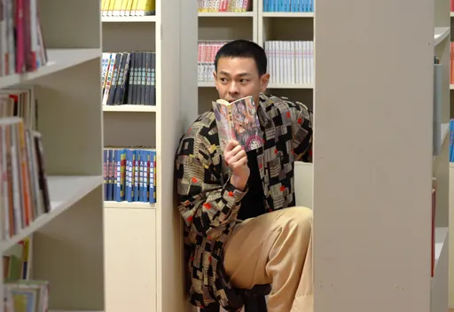 孫綻寫情書告白女同學 竟送到老師手上被罵慘