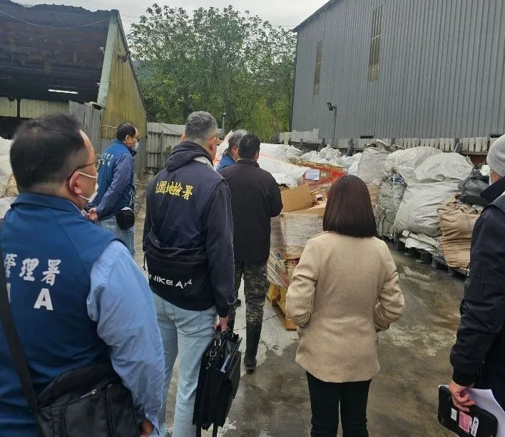 检警环联合查稽。桃园地检署提供