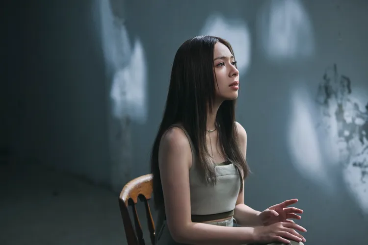 犬青青坦言這首歌是她歌唱生涯中最具挑戰性的作品之一。相信音樂提供