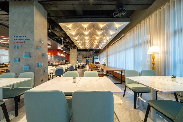 搭配易遊網折扣碼最高再折400元，平均每人每晚最低僅需1550元。業者提供