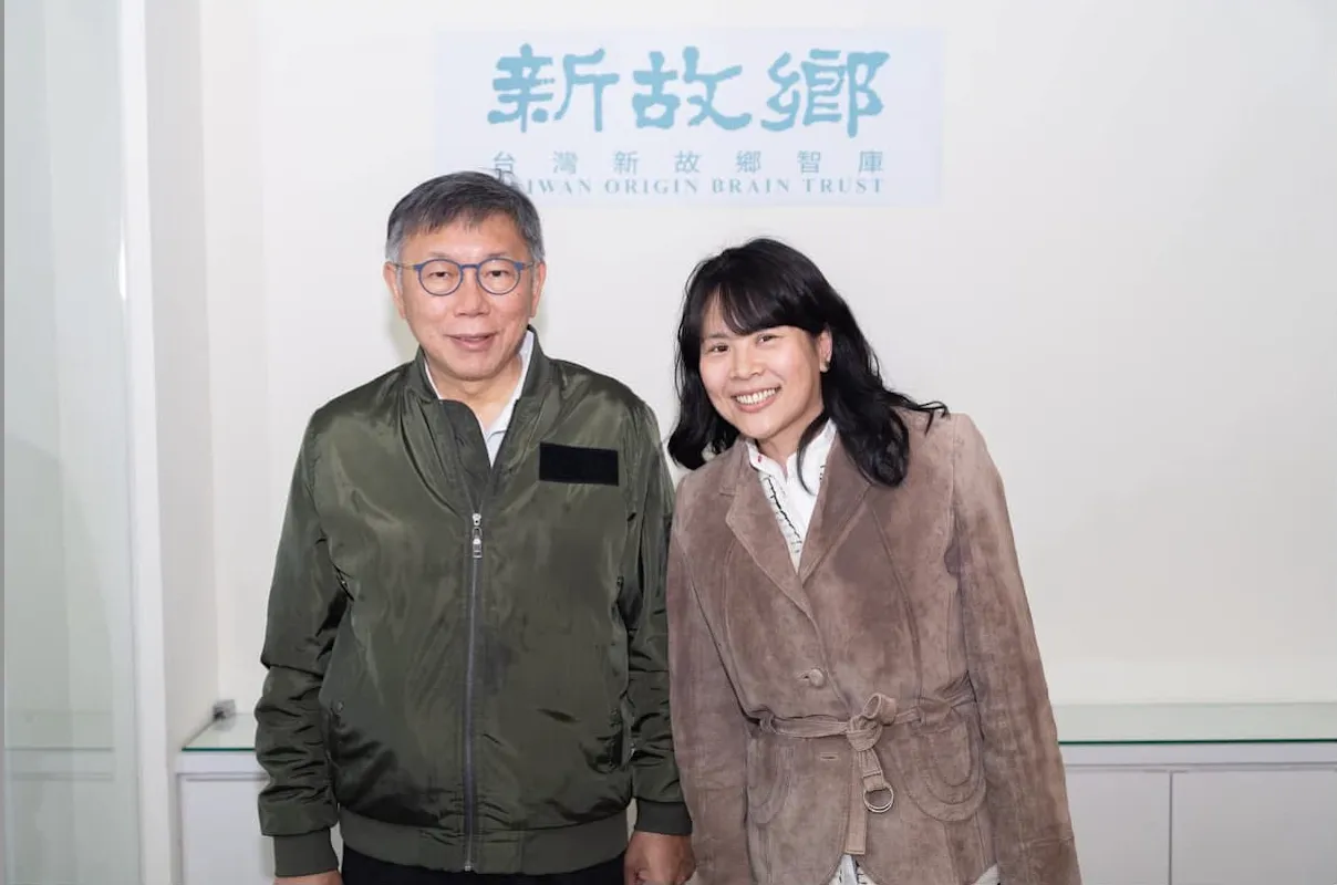 李贞秀欣赏民众党前主席柯文哲的理念于2020年加入民众党。翻摄自李贞秀脸书