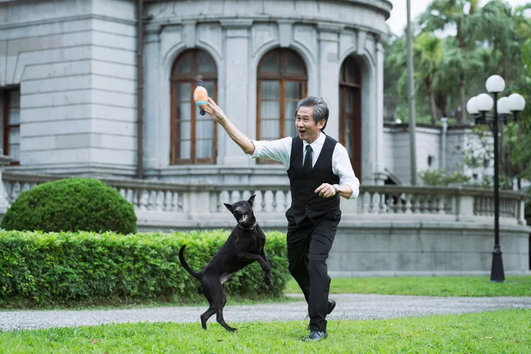 《零日攻擊》進入台北賓館拍攝，陳文彬飾演前任總統。牽猴子提供