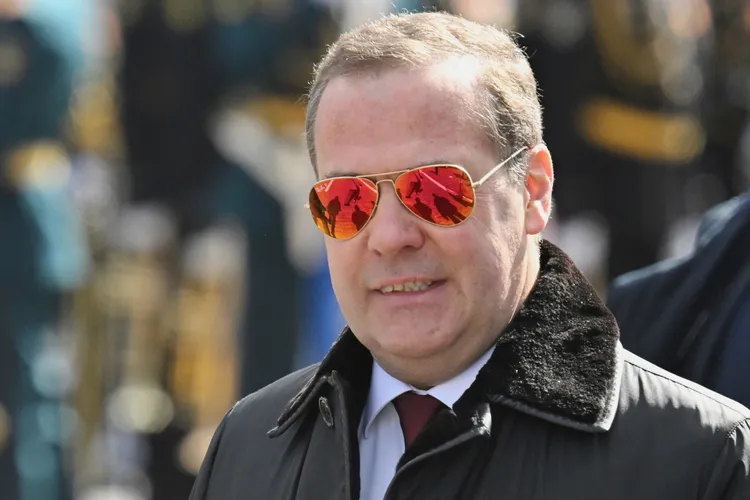 麥維德夫是普丁的得力助手。美聯社資料照