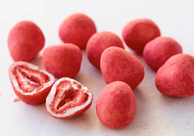 草莓巧克力豆。小樽洋菓子舖LeTAO提供