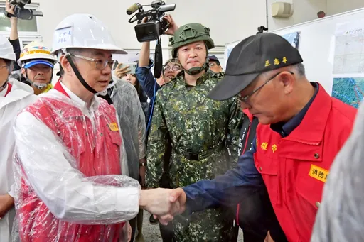 災後重建已匡列近300億!卓榮泰赴高雄勘災諾「錢一定到位」
