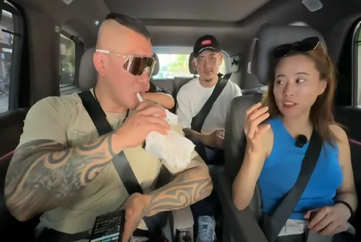 讚嘆之旅又來了!館長深圳嘆台灣買車貴 女導遊:這裡換車像買白菜