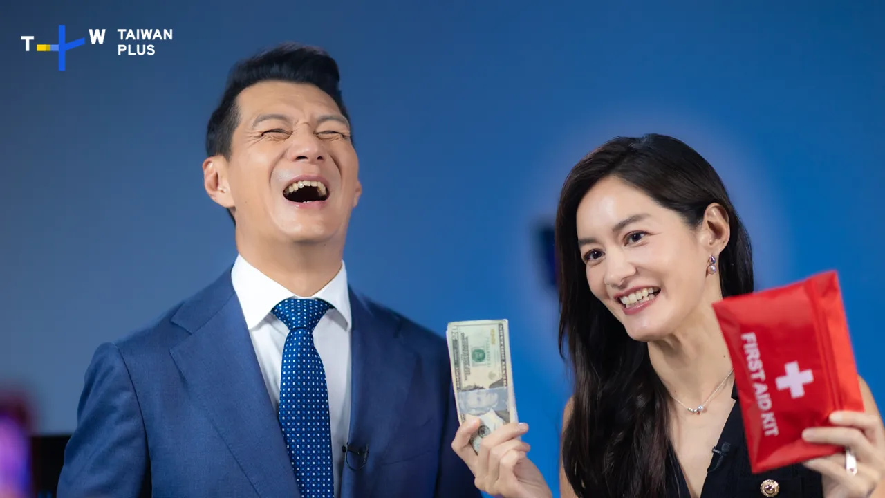 聂云(左)与老朋友Janet在节目上默契十足。TaiwanPlus提供