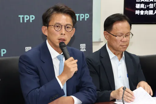 轟綠營20%關稅還「喪事喜辦」!黃國昌疑:跟美交換什麼條件?