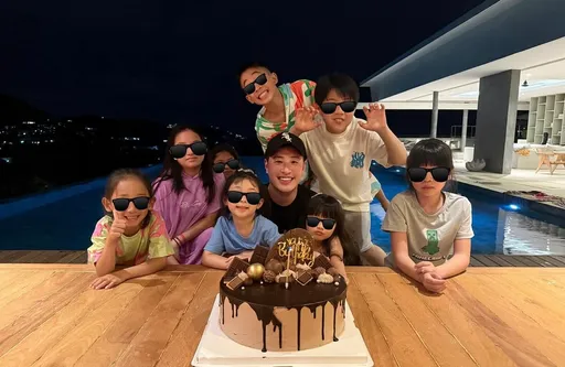潘瑋柏4歲女兒首度曝光 顏值激似小13歲空姐辣妻