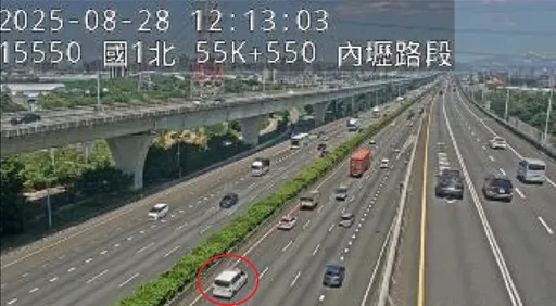 早產兒危急轉院!國道警暖心開道畫面曝光 台南到林口僅149分鐘