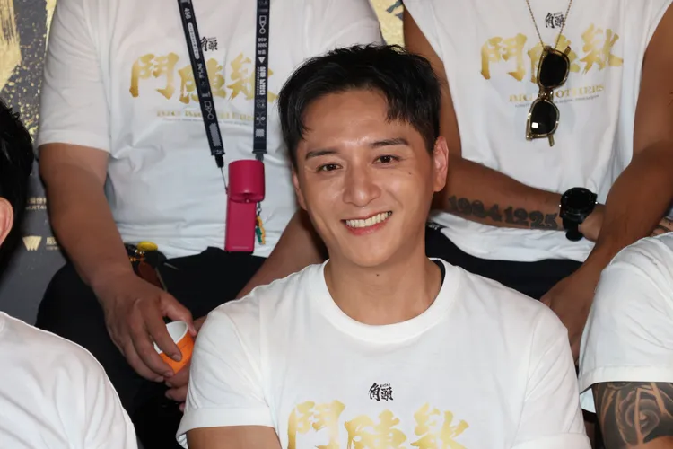 鄭人碩送福利親女粉絲。莊宗達攝