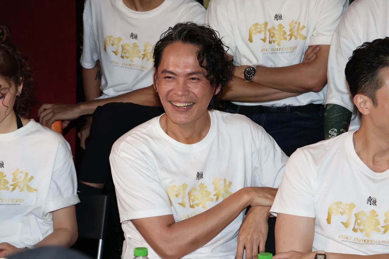 黄镫辉自称老大被亏。庄宗达摄