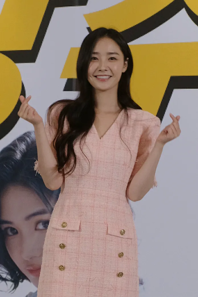 裴優熙惋惜只去逢甲夜市逛了10分鐘。童心娛樂提供