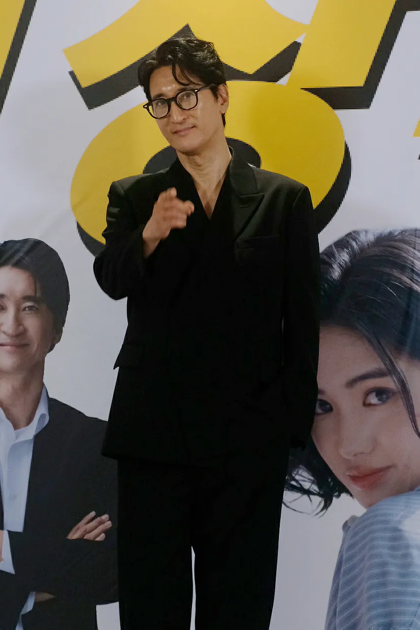 申鉉濬自嘲現在沒人知道《天國的階梯》了。童心娛樂提供
