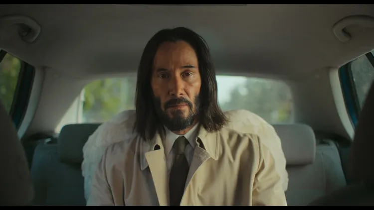 基努李維化身天使加百列。車庫提供