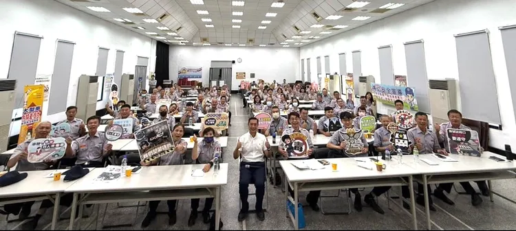 台中第一警分局辦義警常訓，分局長林大為盼增加協防量能。翻攝畫面