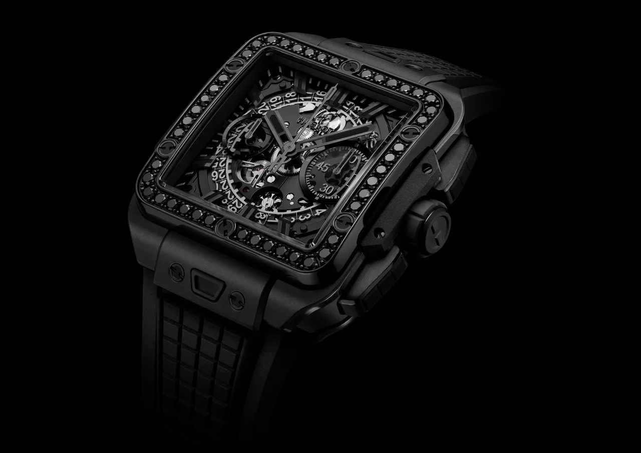 Hublot Square Bang Unico極致黑計時鑽錶。品牌提供