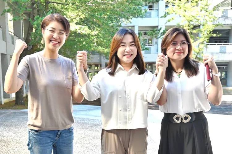 許淑華稱內閣改組就像打麻將搬風「換湯不換藥」，馬文君則是心情輕鬆。立委馬文君服務處提供