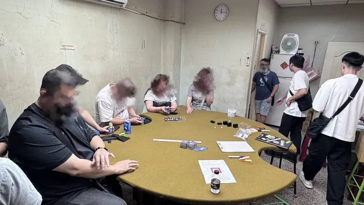 警方查獲天九牌職業賭場。桃園警分局提供