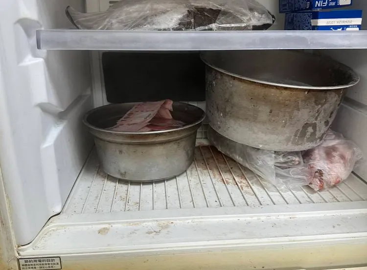 賭資一度被塞進冷凍庫雪藏。桃園警分局提供