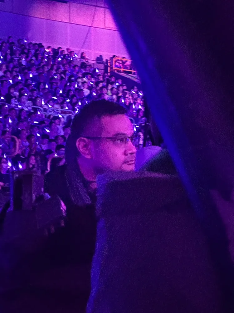 納迪姆低調現身台下。讀者提供