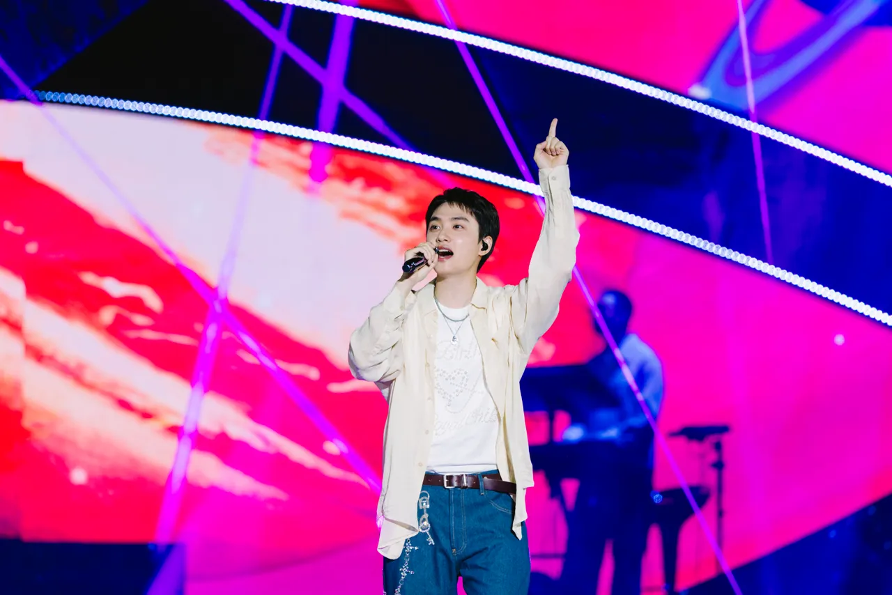 都敬秀惊喜准备EXO的夯曲。D-SHOW提供