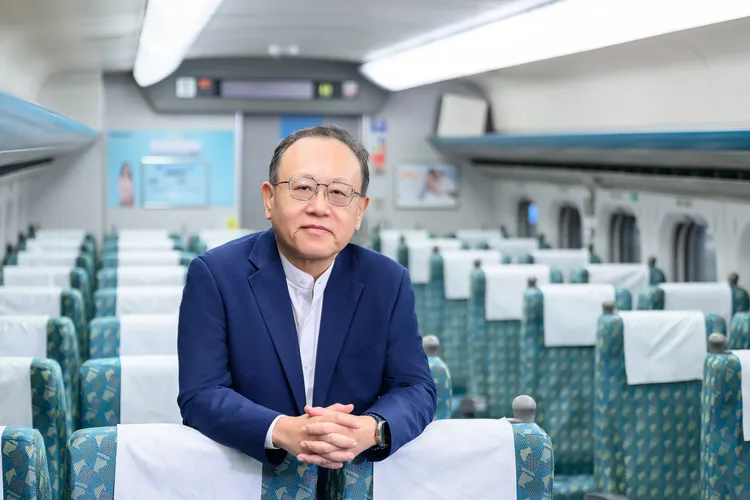 高鐵董事長史哲提出「高鐵2.0專案」，以作為通車20週年的升級目標。高鐵提供