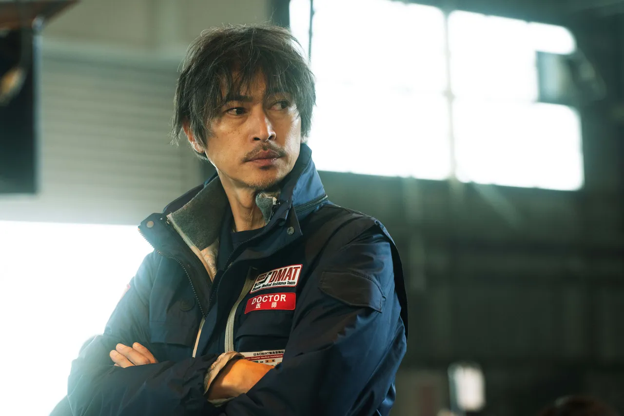 窪塚洋介飾演登船的現場指揮官,對於劇組的道具小細節表示讚嘆。天馬行空提供